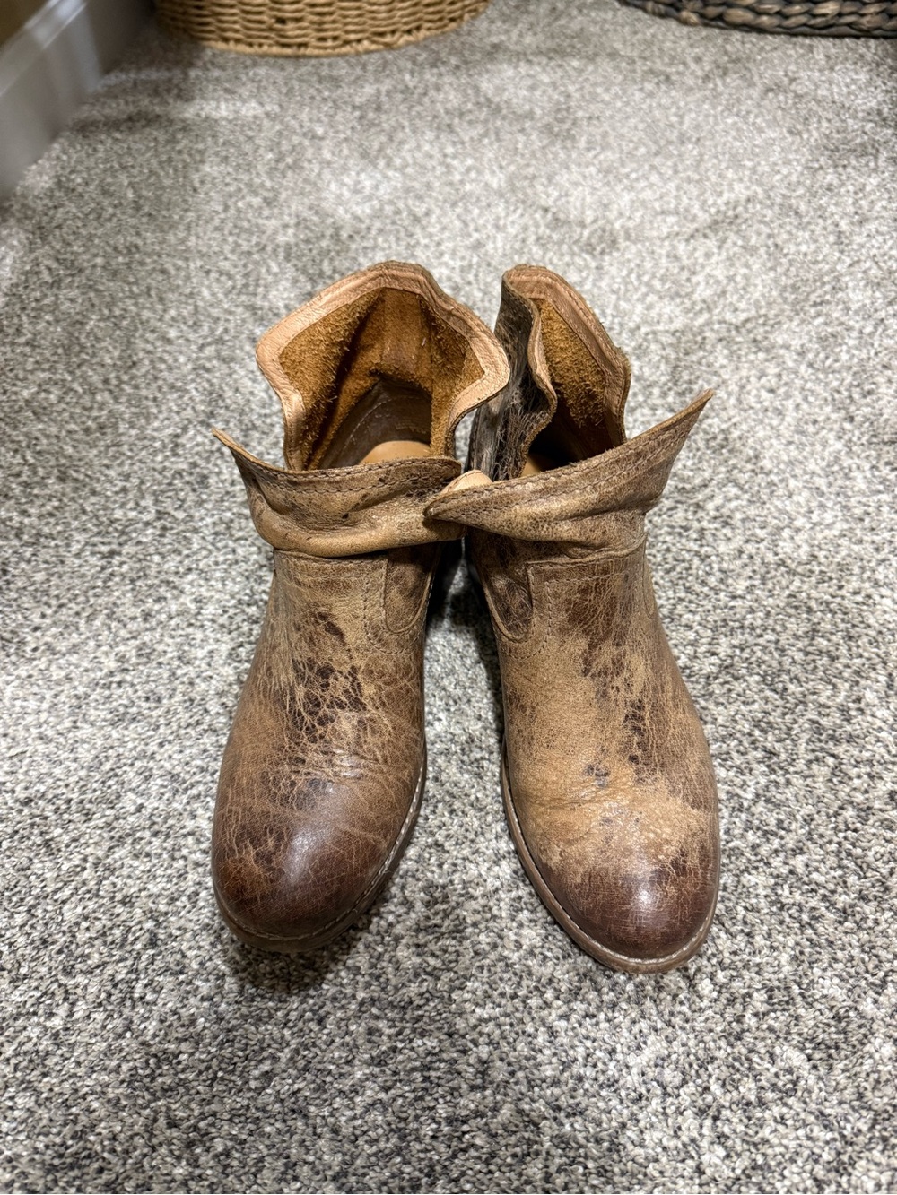 Women’s Brown Distressed Leather Boots